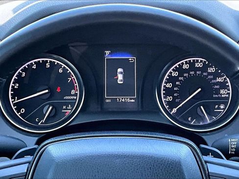 Used 2023 Toyota Camry SE image 13