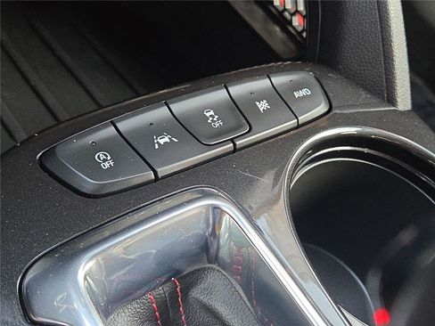 Used 2023 Chevrolet TrailBlazer RS w/ Convenience Package AWD/4WD image 9