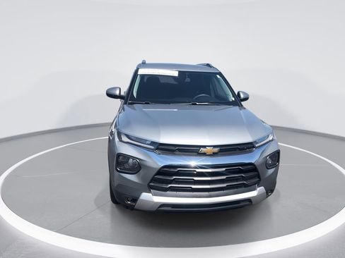 Used 2023 Chevrolet TrailBlazer LT FWD image 3