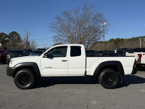 Used 2013 Toyota Tacoma 4WD Access Cab V6 AT (Natl) w/ Convenience Pkg image 9