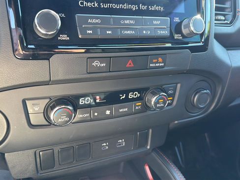Used 2024 Nissan Frontier Pro-X RWD image 25
