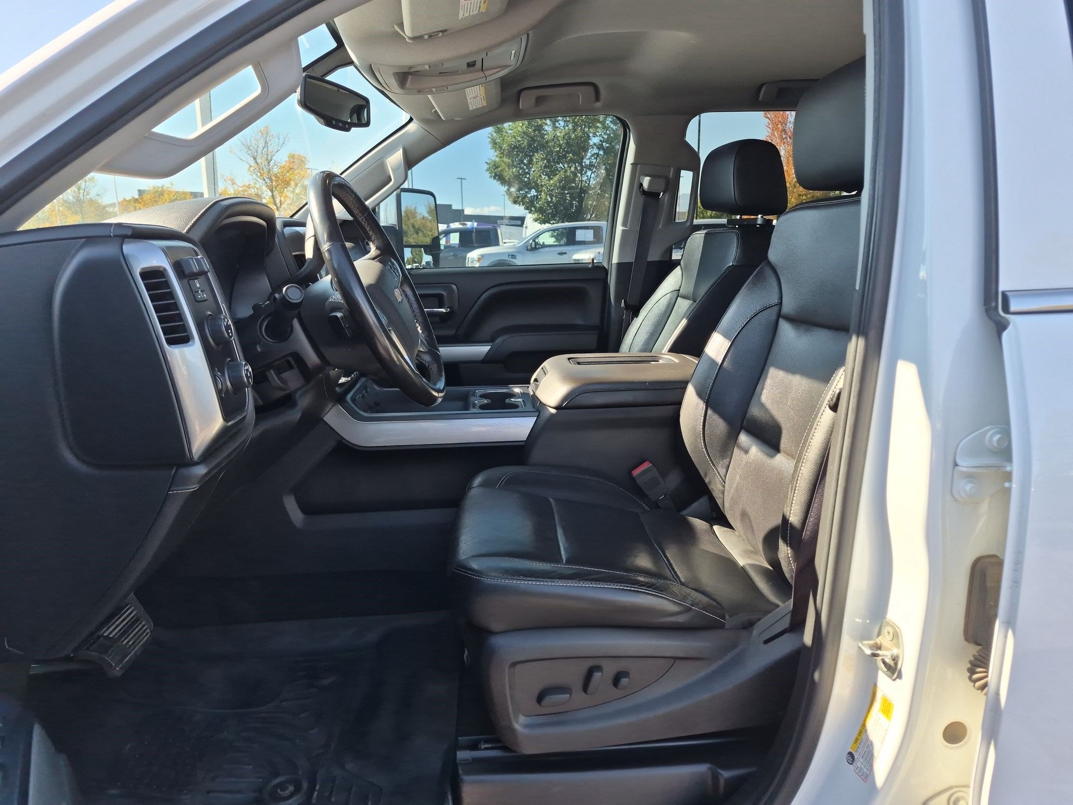 Used 2016 Chevrolet Silverado 2500 LTZ w/ Duramax Plus Package AWD/4WD image 17