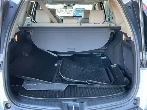 Used 2022 Honda CR-V Touring image 16