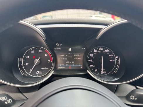 Used 2022 Alfa Romeo Giulia Ti AWD/4WD image 41