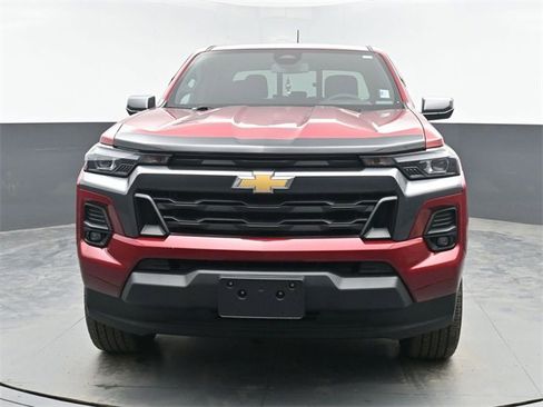 Used 2024 Chevrolet Colorado LT w/ LT Convenience Package III image 3