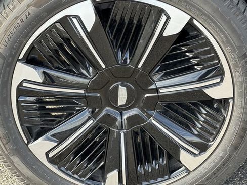 Used 2025 Cadillac Escalade IQ Sport 2 image 11