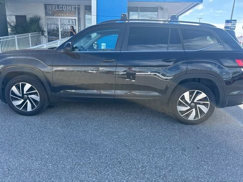 Used 2024 Volkswagen Atlas SE FWD image 7