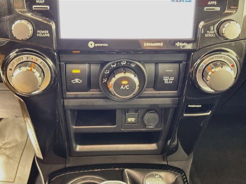 Used 2023 Toyota 4Runner TRD Off-Road Premium w/ Moonroof Package AWD/4WD image 18