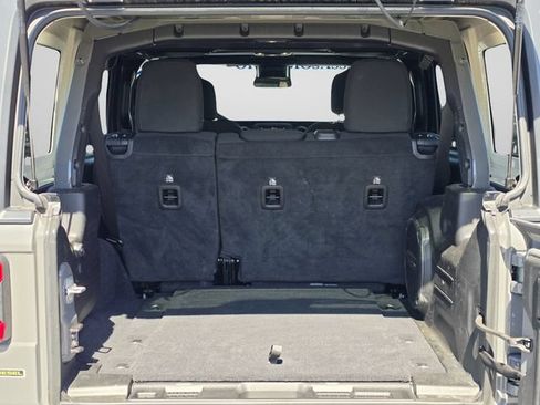 Used 2020 Jeep Wrangler Unlimited Sport S AWD/4WD image 15