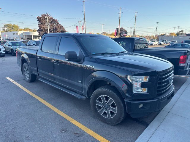 Used 2016 Ford F150 XLT w/ Equipment Group 302A Luxury AWD/4WD image 3