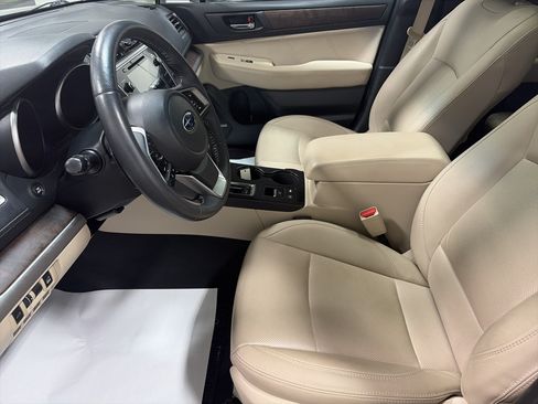 Used 2019 Subaru Outback 2.5i Limited w/ Popular Package #2 AWD/4WD image 14