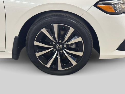 Used 2023 Honda Civic EX image 6
