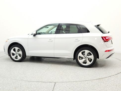 Used 2021 Audi Q5 2.0T Premium Plus w/ Premium Plus Package AWD/4WD image 8