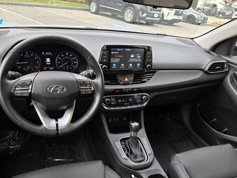 Used 2020 Hyundai Elantra GT w/ Style Package 02 image 8