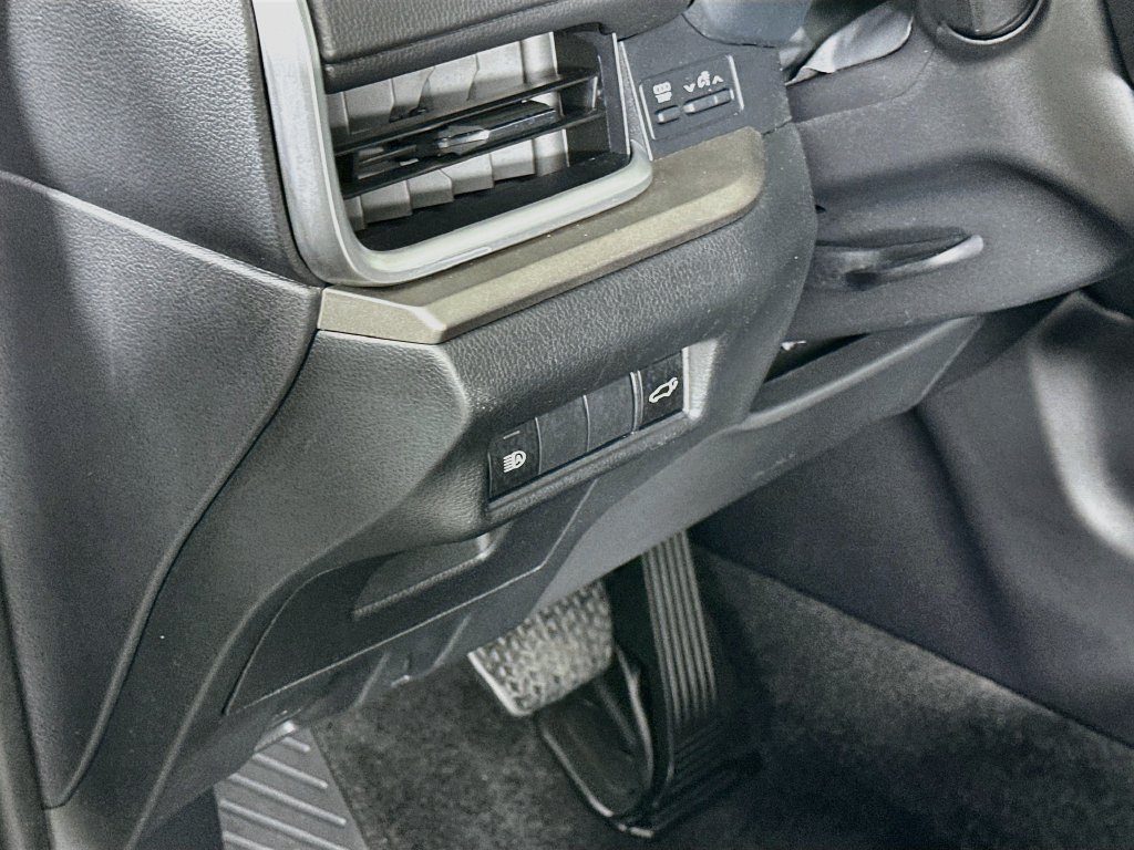 Used 2025 Toyota Grand Highlander FWD image 10