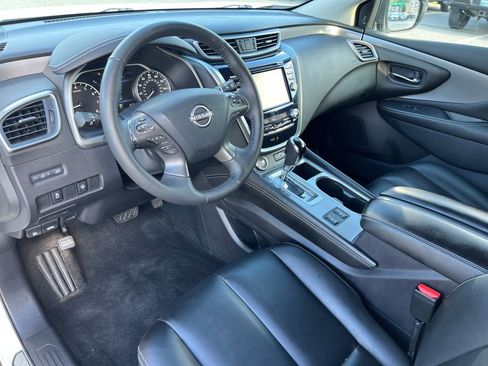 Used 2024 Nissan Murano SV AWD/4WD image 11
