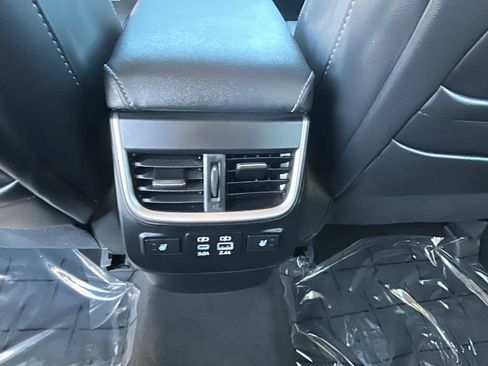 Certified 2025 Subaru Outback Limited AWD/4WD image 26