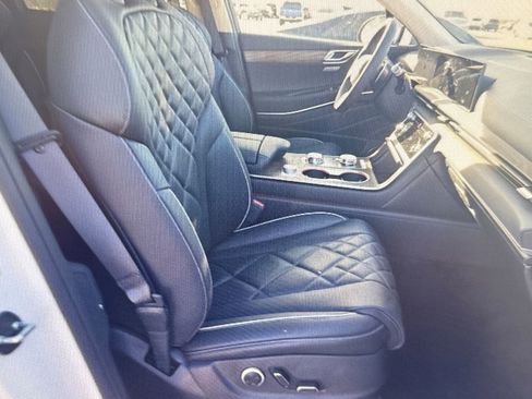 Used 2026 Genesis GV80 3.5T Prestige image 12