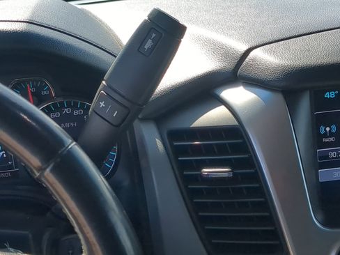 Used 2019 Chevrolet Tahoe LT image 18