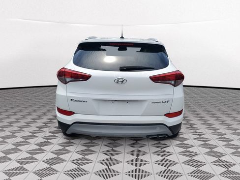 Used 2017 Hyundai Tucson Sport FWD image 5