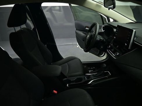Used 2020 Toyota Corolla LE image 26
