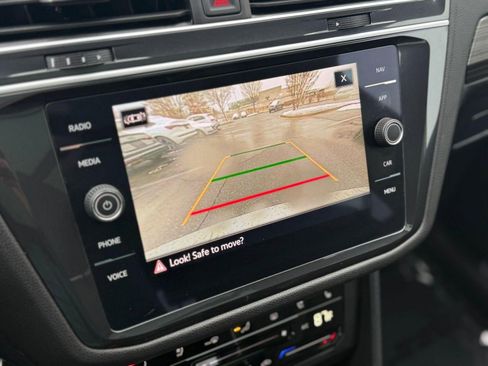 Used 2024 Volkswagen Tiguan SEL R-Line image 25