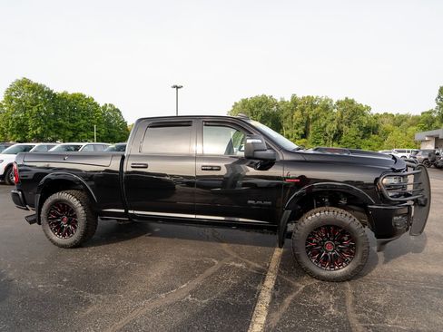 Used 2023 RAM 2500 Limited AWD/4WD image 5