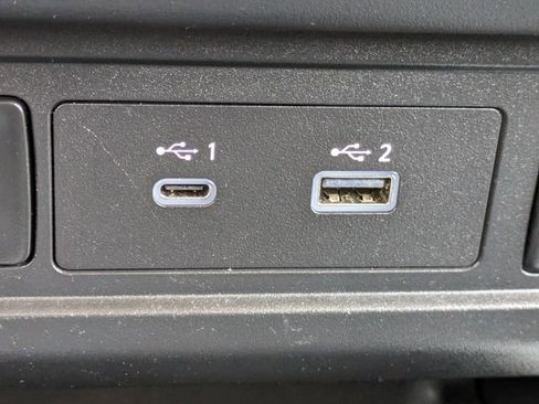 Used 2024 Nissan Frontier SV image 24