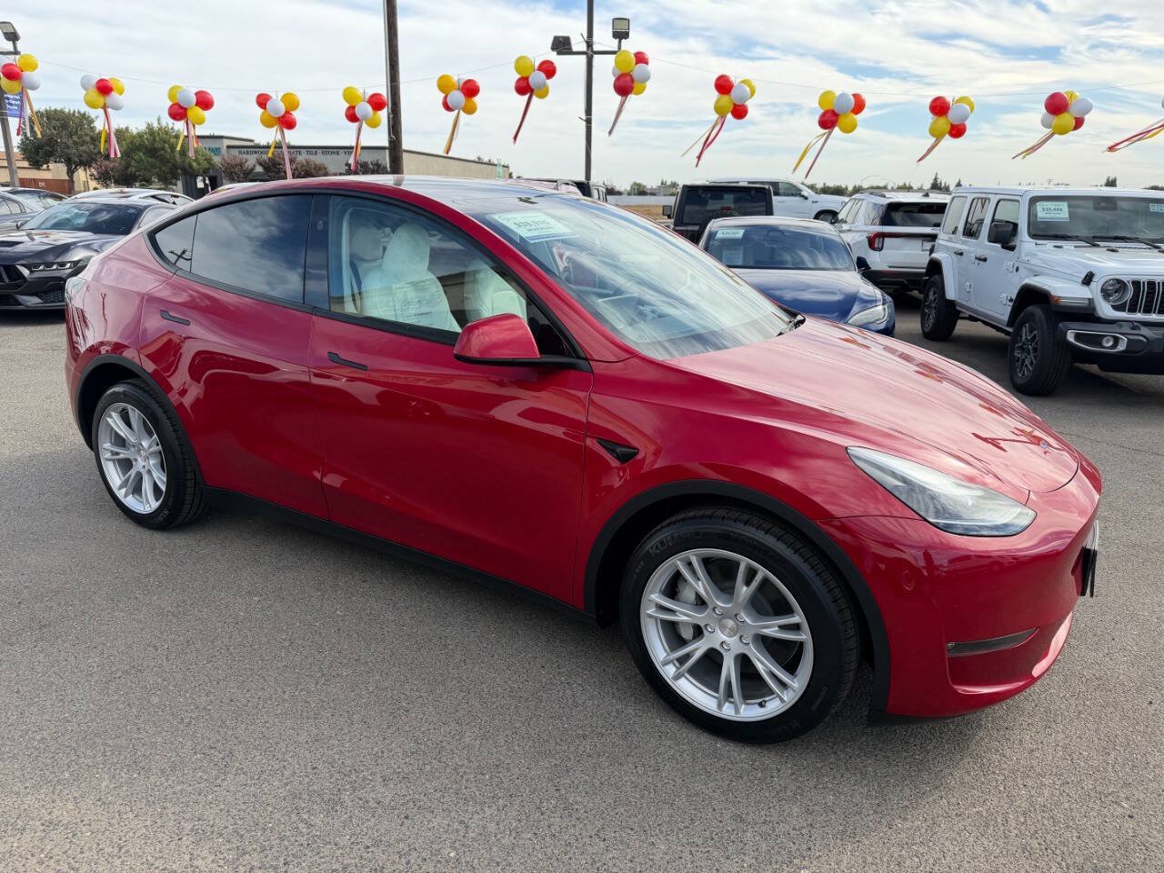 Used 2023 Tesla Model Y Long Range AWD/4WD image 5
