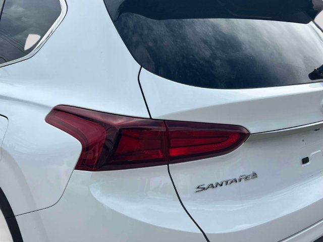 Used 2019 Hyundai Santa Fe SEL AWD/4WD image 10