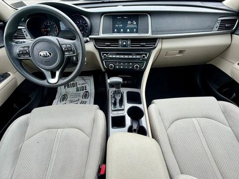 Used 2018 Kia Optima LX w/ 17" Alloy Wheels Package FWD image 18