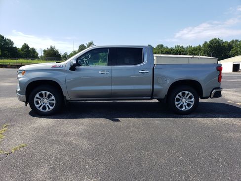 New 2026 Chevrolet Silverado 1500 LTZ w/ LTZ Premium Package AWD/4WD image 6