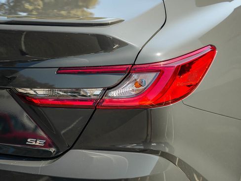 Used 2025 Toyota Camry SE FWD image 7