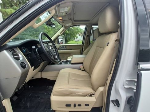 Used 2015 Ford Expedition Limited w/ Equipment Group 301A RWD image 17