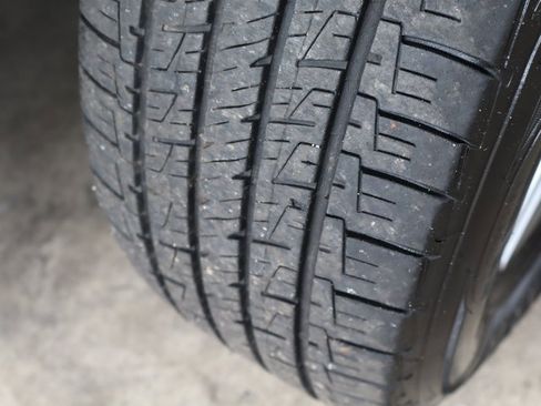 Used 2021 Toyota Sienna XLE image 12