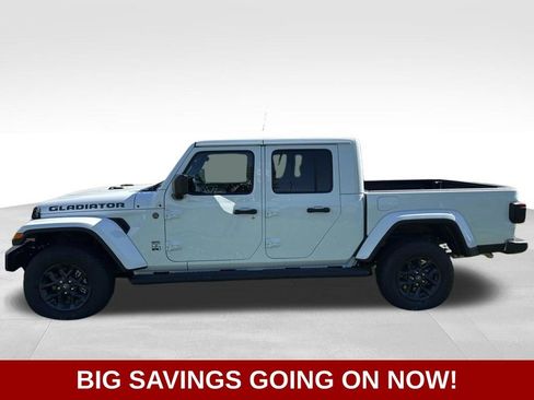 New 2026 Jeep Gladiator Sport AWD/4WD image 6