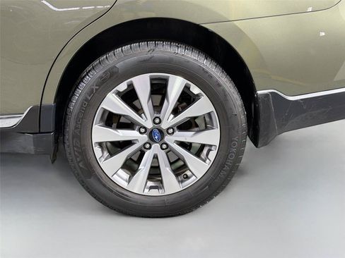 Used 2017 Subaru Outback 3.6R Touring w/ Popular Package #5A AWD/4WD image 29