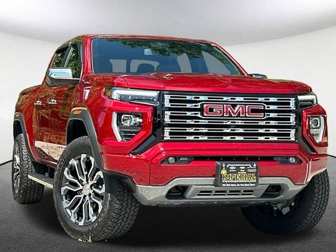 Used 2026 GMC Canyon Denali AWD/4WD image 2