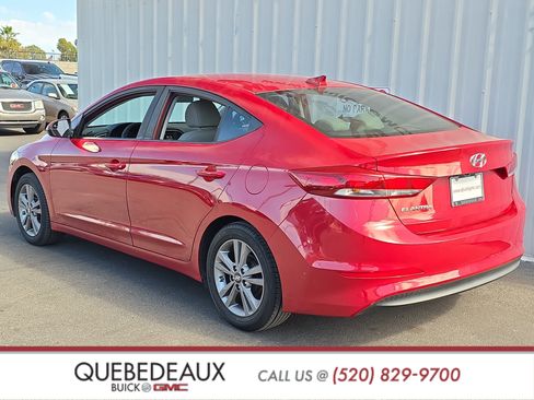 Used 2017 Hyundai Elantra SE image 5