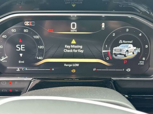 New 2026 GMC Sierra 1500 SLT w/ SLT Convenience Package image 15