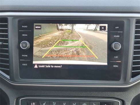 Used 2021 Volkswagen Atlas SE image 12