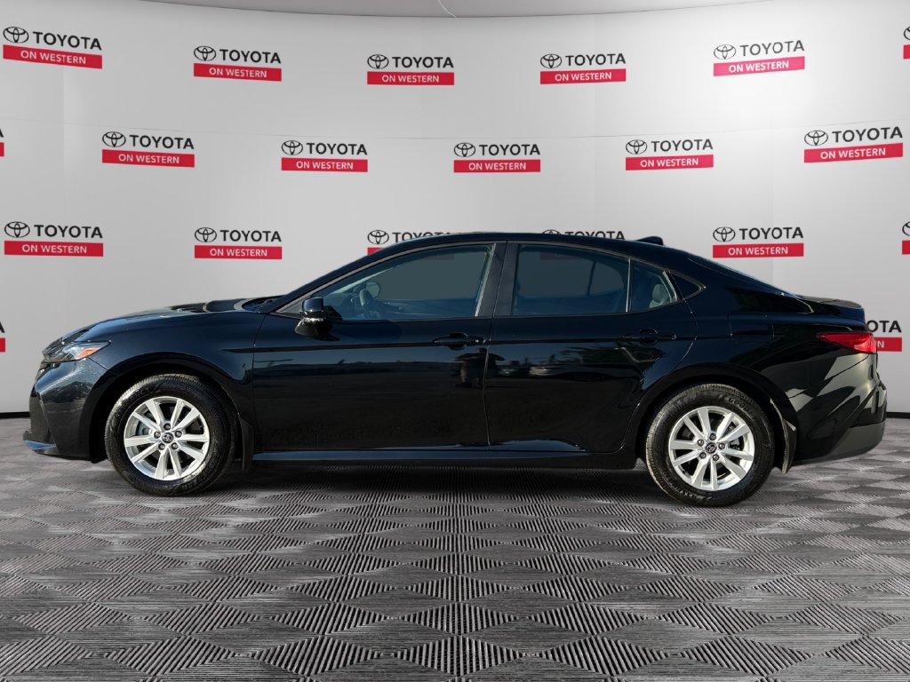 Used 2026 Toyota Camry LE AWD/4WD image 8
