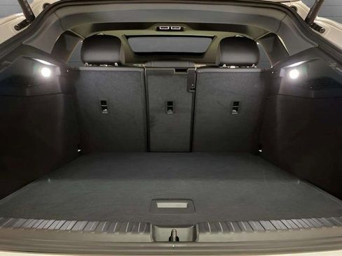 Used 2024 Audi Q4 e-tron Prestige image 90