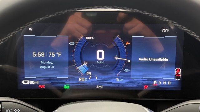 New 2026 Chevrolet Equinox EV LT w/ Convenience Package II AWD/4WD image 32
