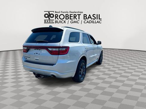 Used 2023 Dodge Durango SXT w/ SXT Blacktop Group AWD/4WD image 8