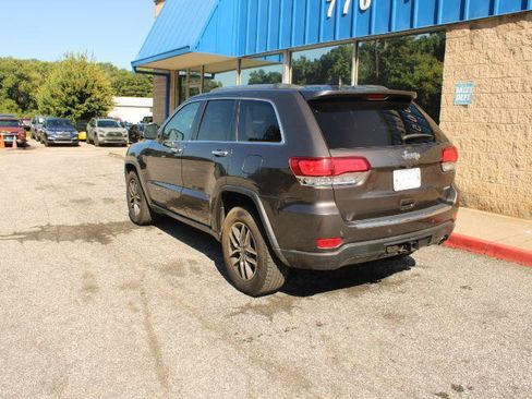 Used 2020 Jeep Grand Cherokee Limited w/ Trailer Tow Group IV RWD image 3