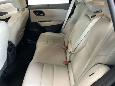 Used 2023 Nissan Rogue SV w/ SV Premium B Package AWD/4WD image 23