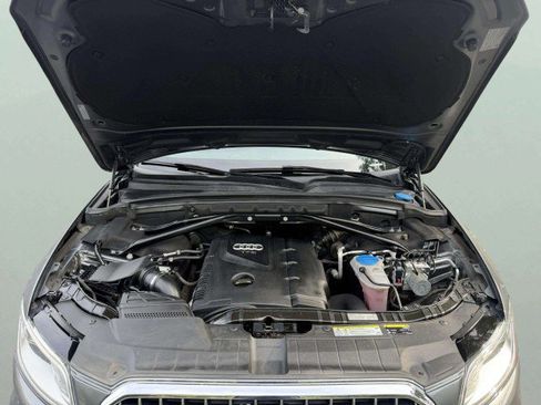 Used 2017 Audi Q5 2.0T Premium Plus w/ Technology Package AWD/4WD image 33