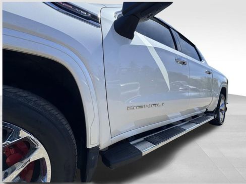 Used 2021 GMC Sierra 1500 Denali w/ Denali Ultimate Package AWD/4WD image 17