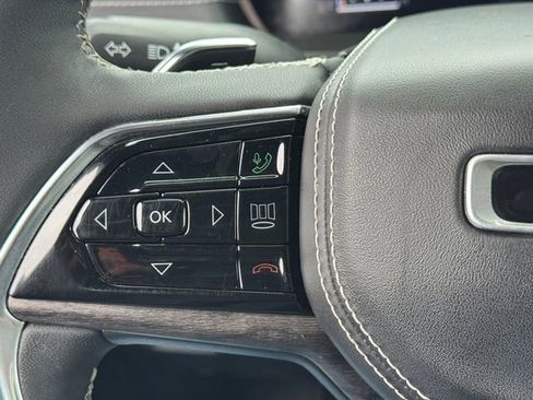 Certified 2023 Jeep Grand Cherokee Overland w/ Luxury Tech Group IV image 30